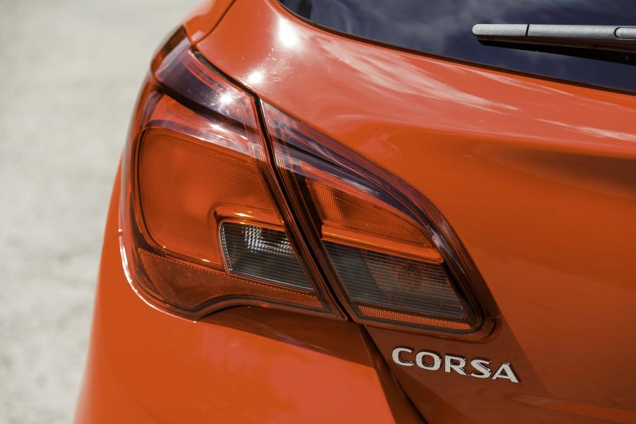  Vauxhall Corsa 2015 года  (фото 15 из 20)